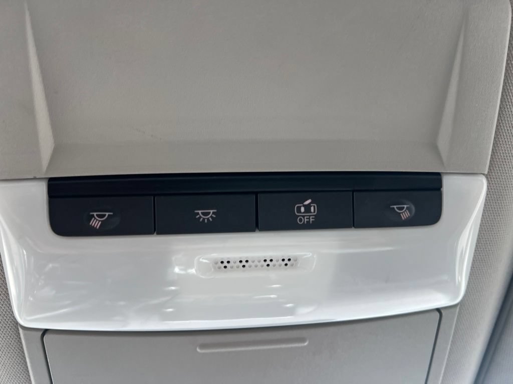 Used 2019 Nissan Altima 2.5 SR FWD image 12