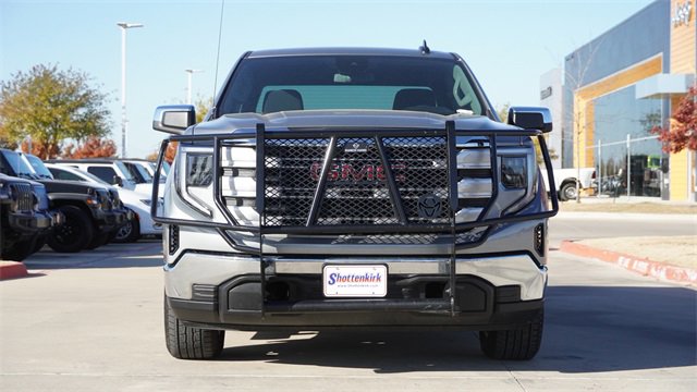 Used 2025 GMC Sierra 1500 SLE image 2