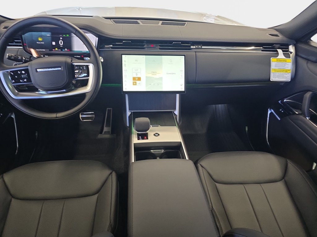 New 2026 Land Rover Range Rover Long Wheelbase SE AWD/4WD image 9