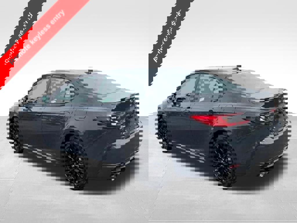 Certified 2025 Toyota Camry SE image 3