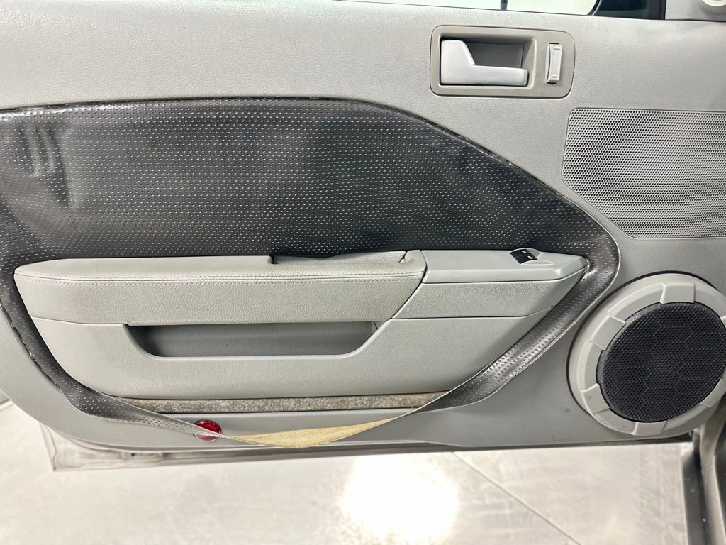 Used 2008 Ford Mustang GT image 12