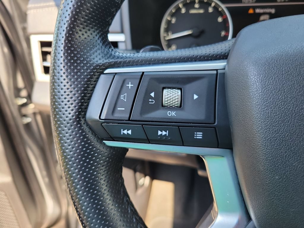 Used 2024 Mitsubishi Outlander SE Black Edition FWD image 23