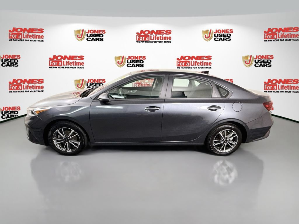 Used 2023 Kia Forte LXS FWD image 13