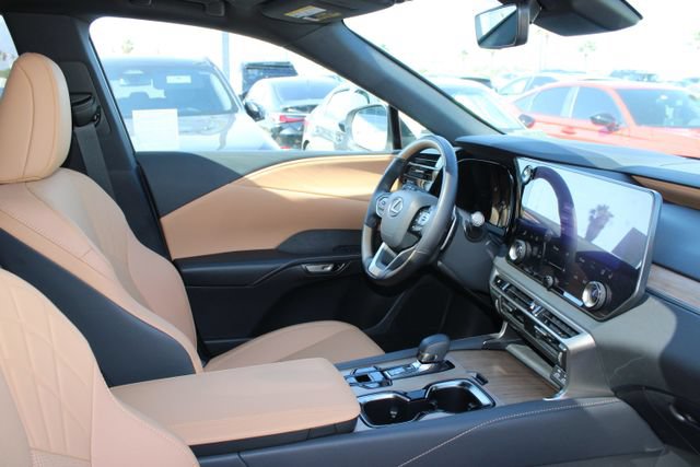 Certified 2025 Lexus RX 350 Premium FWD image 5