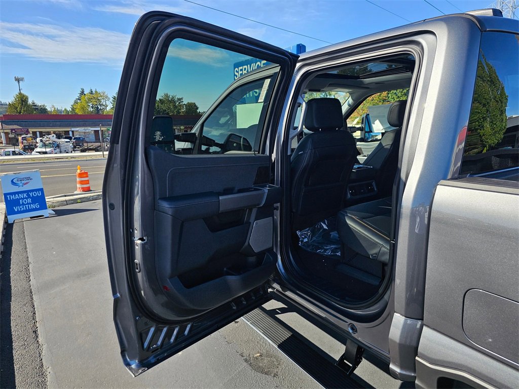 New 2026 Ford F250 Lariat image 15
