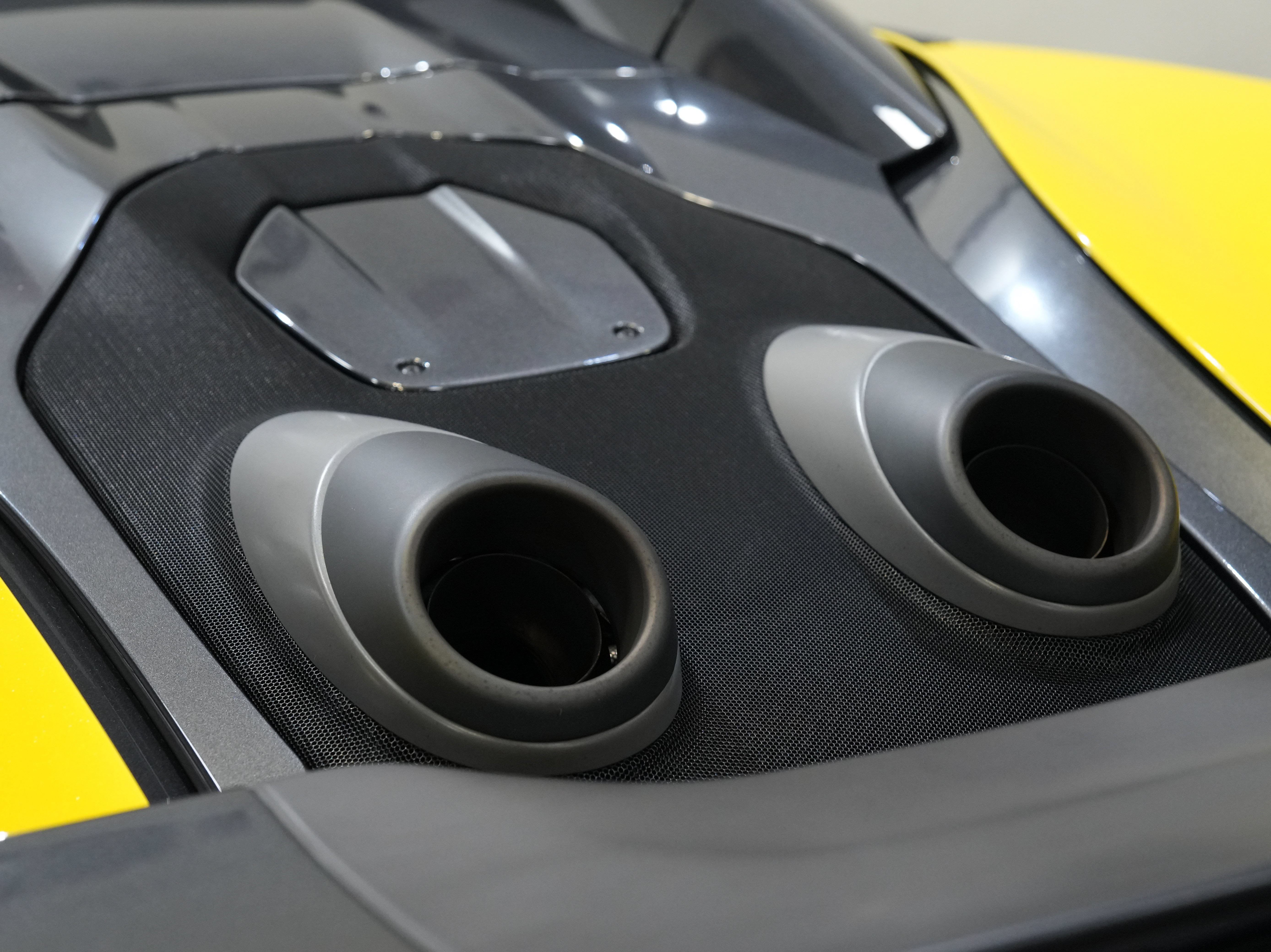 Used 2020 McLaren 600LT Spider RWD image 20