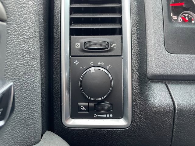 Used 2015 RAM 2500 SLT image 16