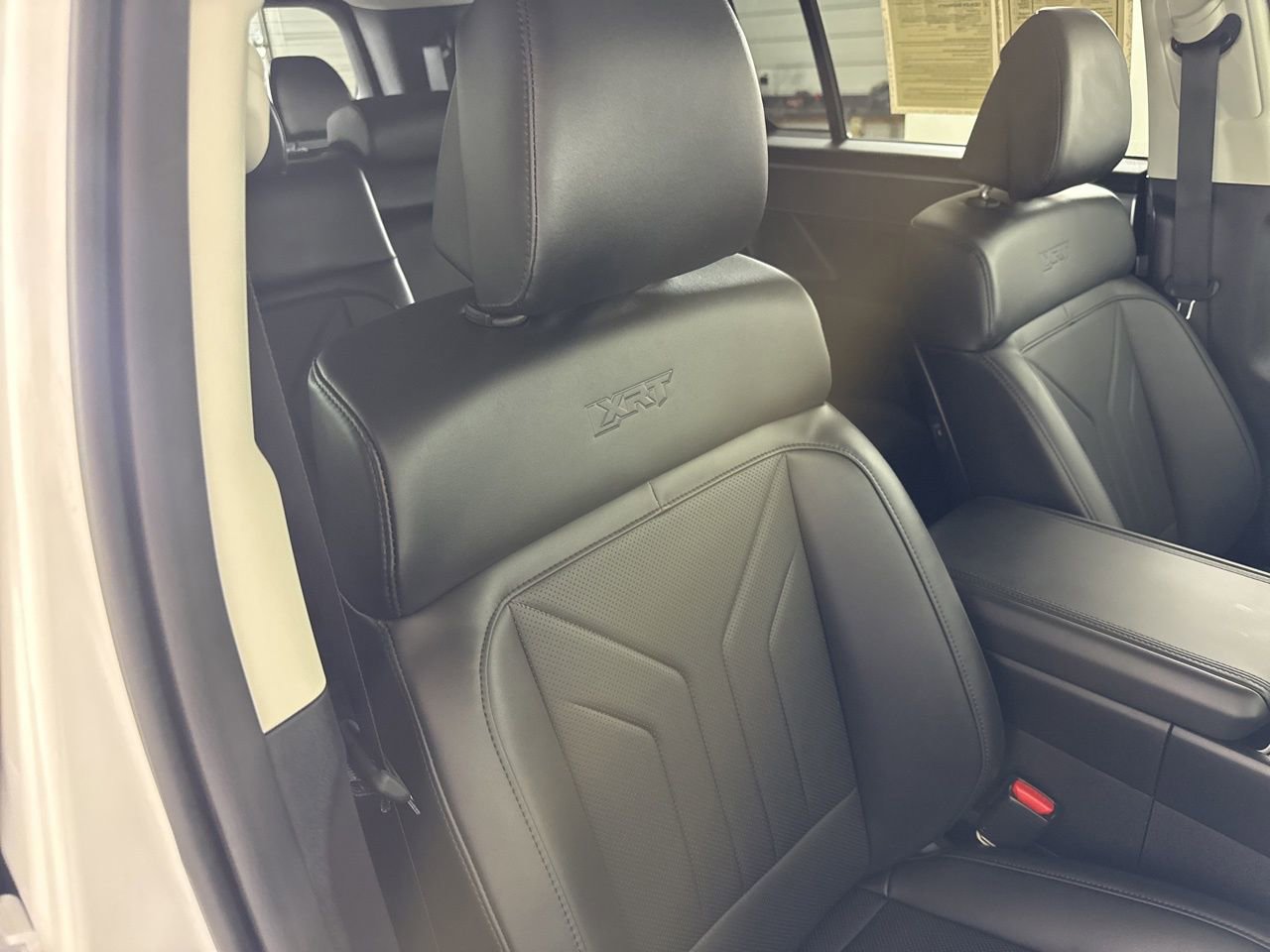 Used 2025 Hyundai Santa Fe XRT image 28