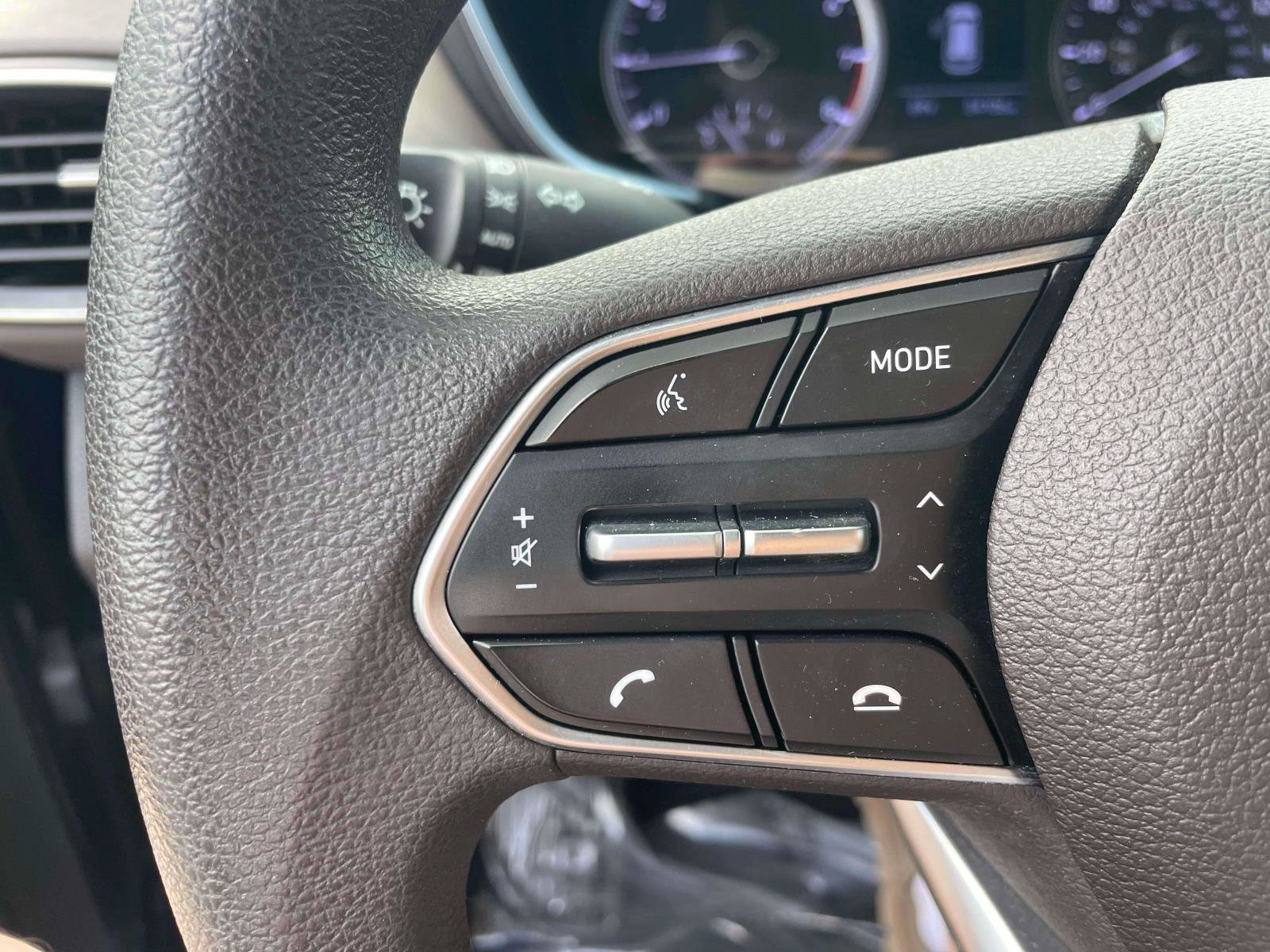 Used 2019 Hyundai Santa Fe SE FWD image 19