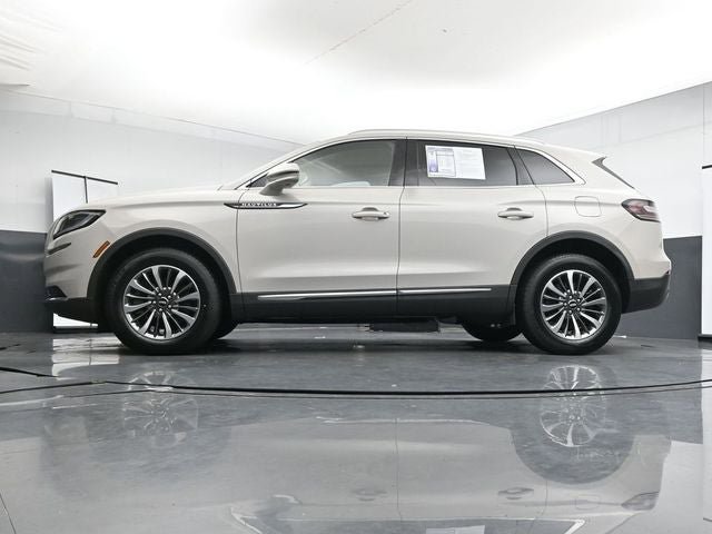 Used 2022 Lincoln Nautilus Reserve AWD/4WD image 33