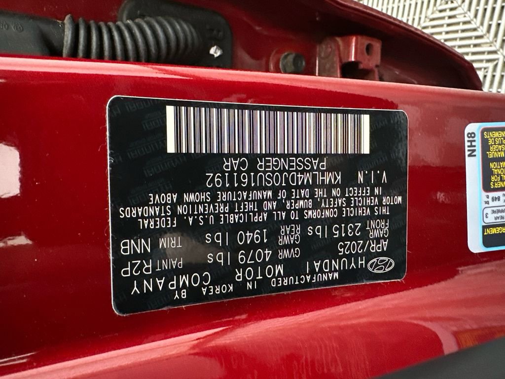 Used 2025 Hyundai Elantra SEL FWD image 30