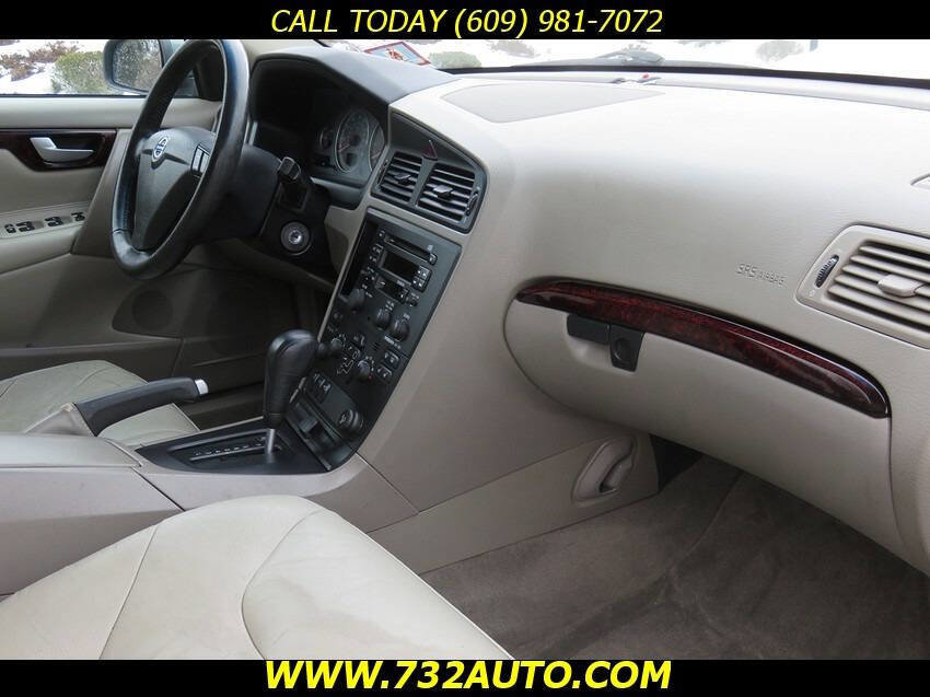 Used 2004 Volvo S60 2.5T FWD image 6