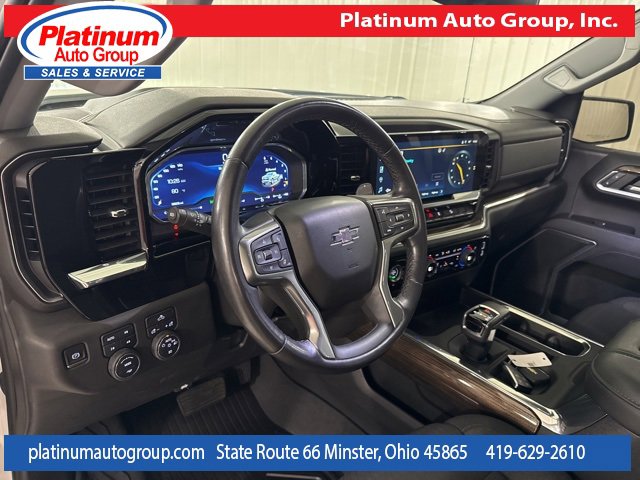 Used 2022 Chevrolet Silverado 1500 RST image 12