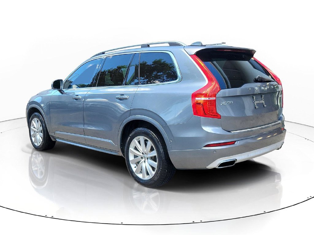 Used 2017 Volvo XC90 T6 Momentum w/ Vision Package AWD/4WD image 4