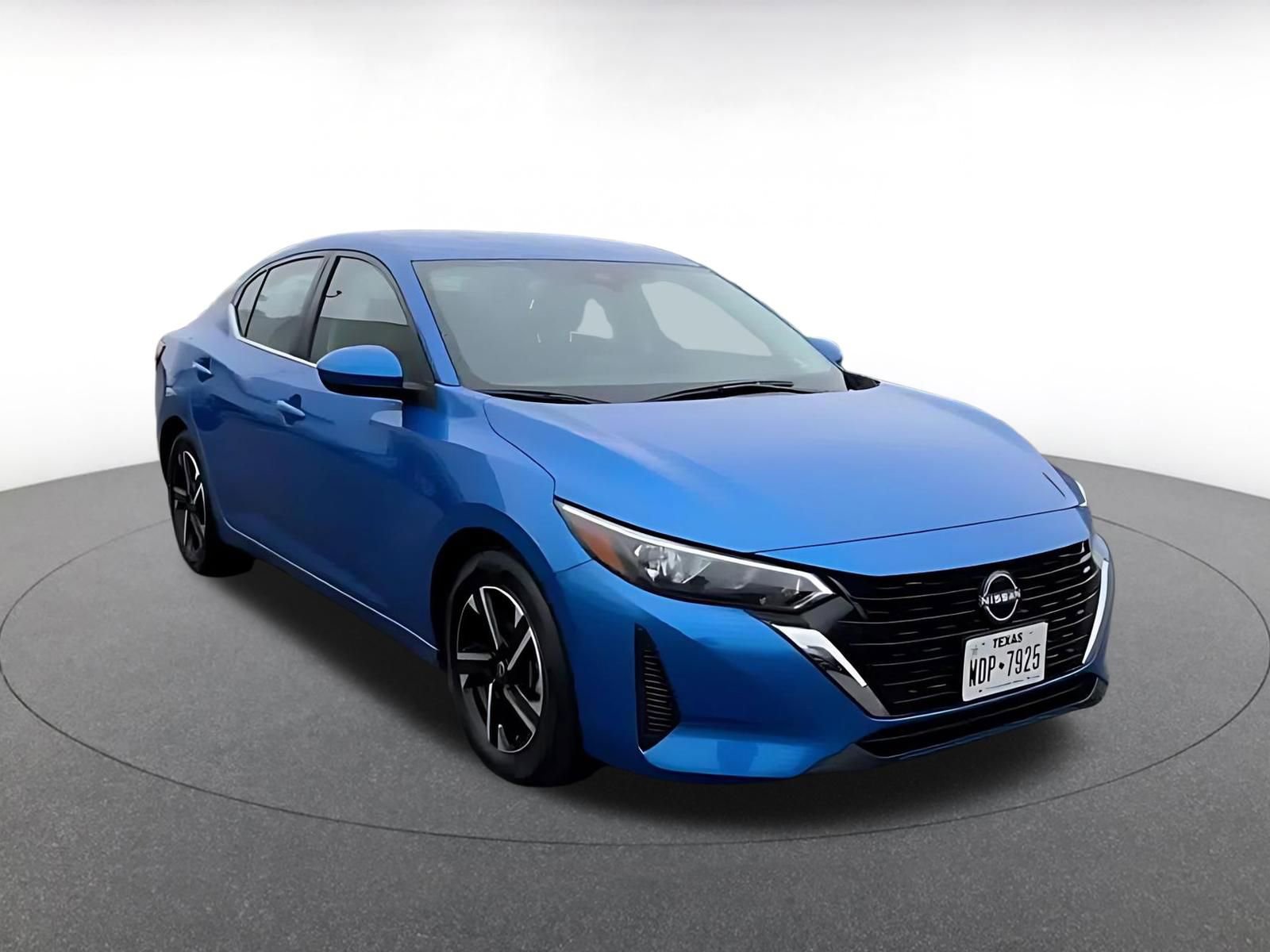 Used 2025 Nissan Sentra SV FWD image 3