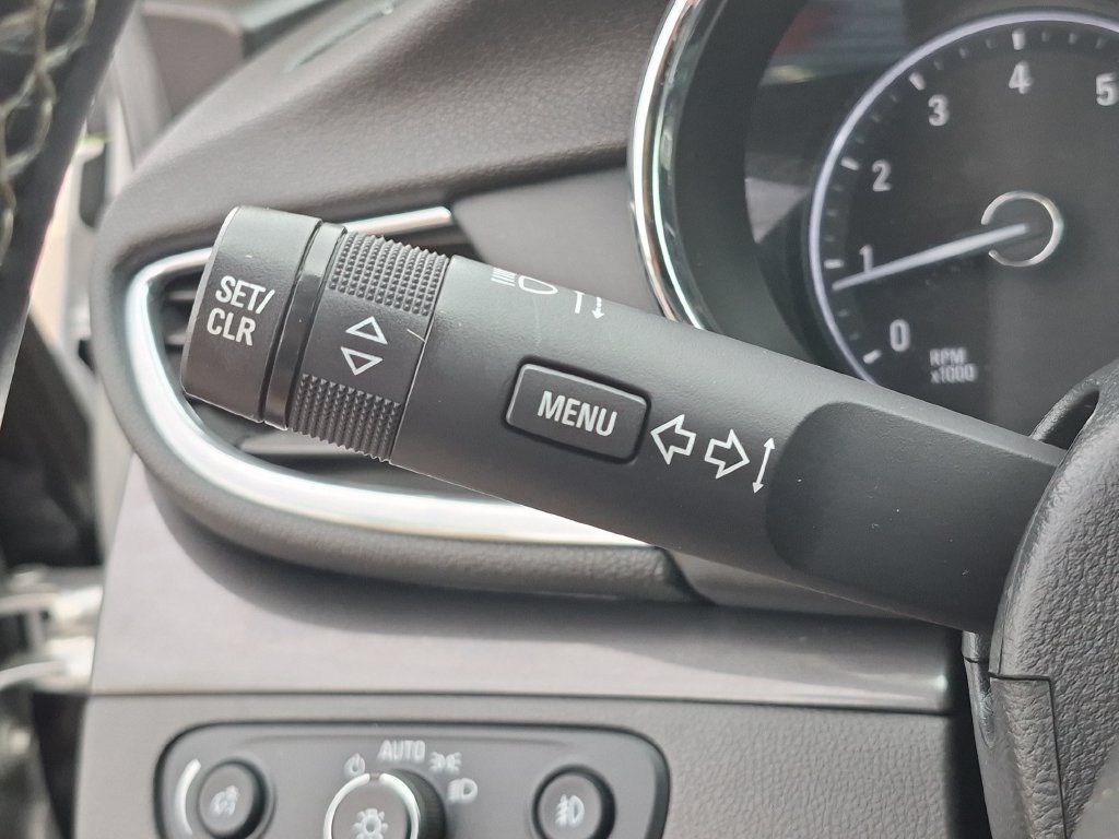 Used 2018 Buick Encore Preferred AWD/4WD image 18