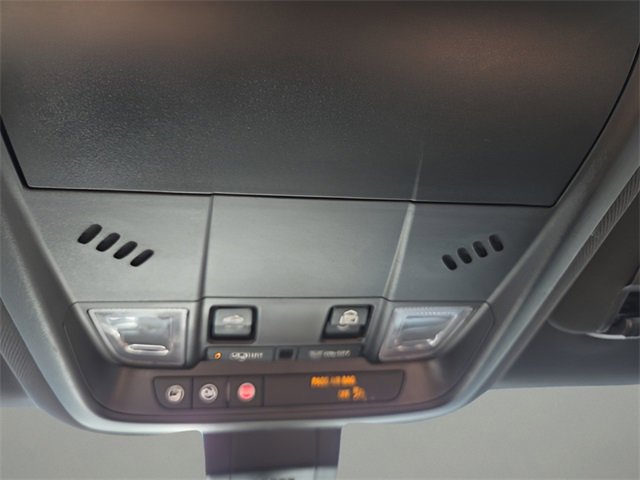 Used 2022 Chevrolet Equinox RS w/ RS Leather Package image 21