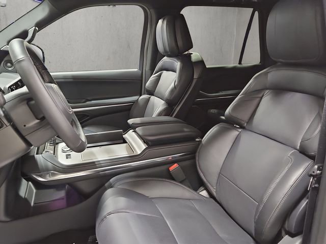 New 2026 Lincoln Navigator L Reserve w/ Jet Appearance Package image 8