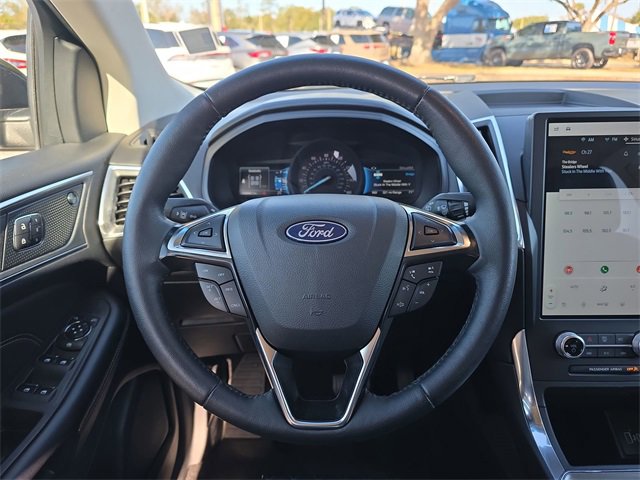 Used 2024 Ford Edge Titanium image 13