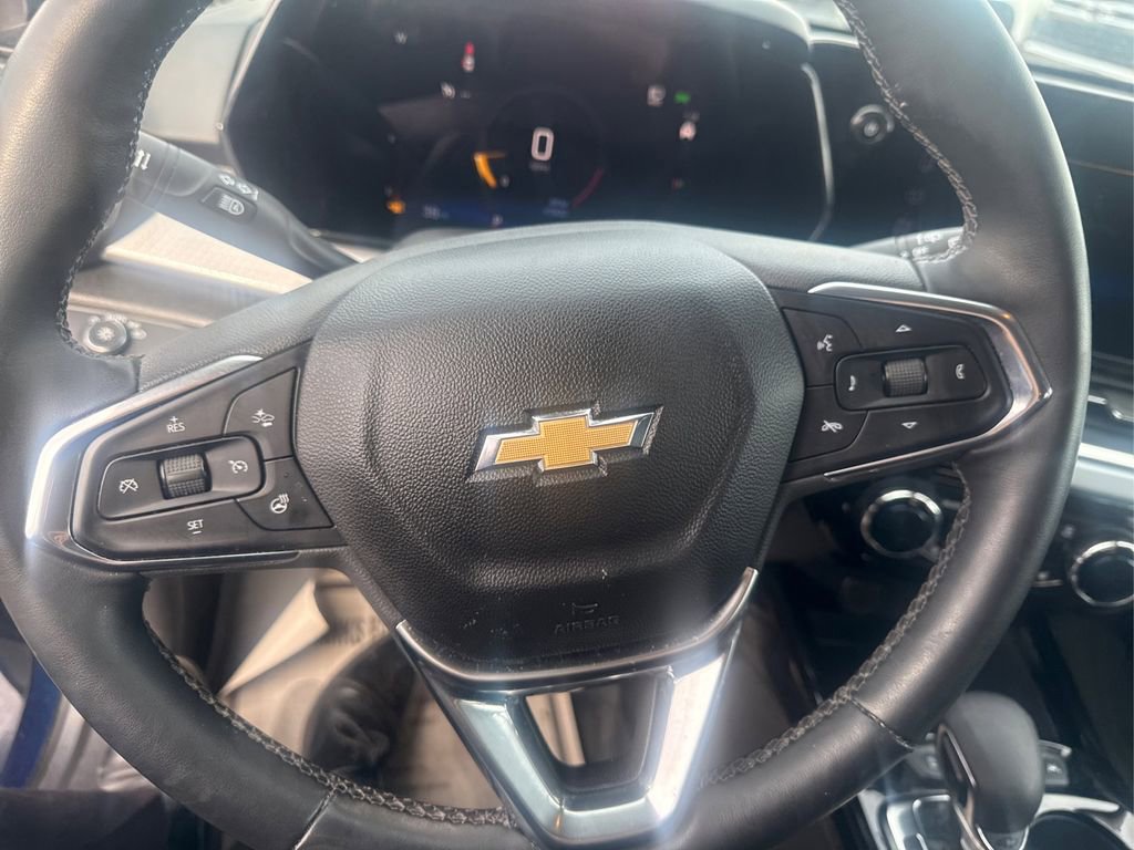 Used 2024 Chevrolet Trax LT w/ Driver Confidence Package FWD image 14