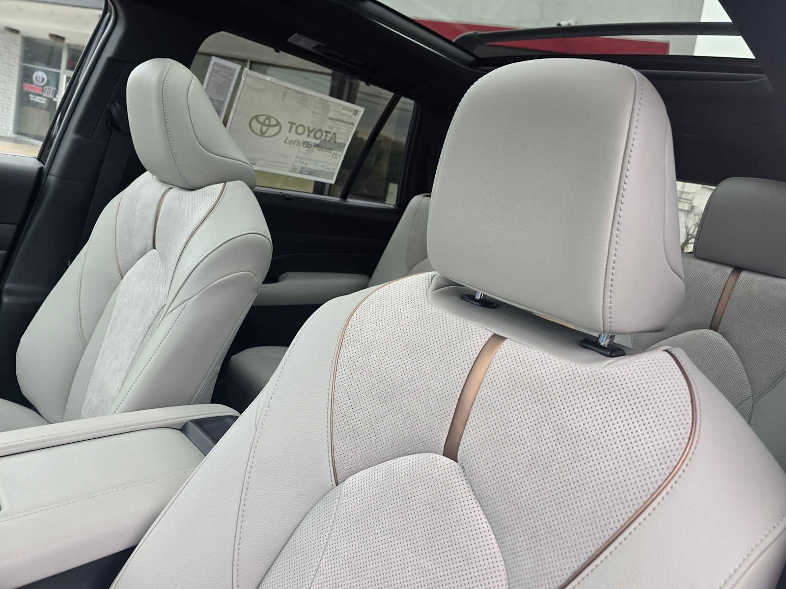 New 2026 Toyota Grand Highlander AWD Hybrid image 24