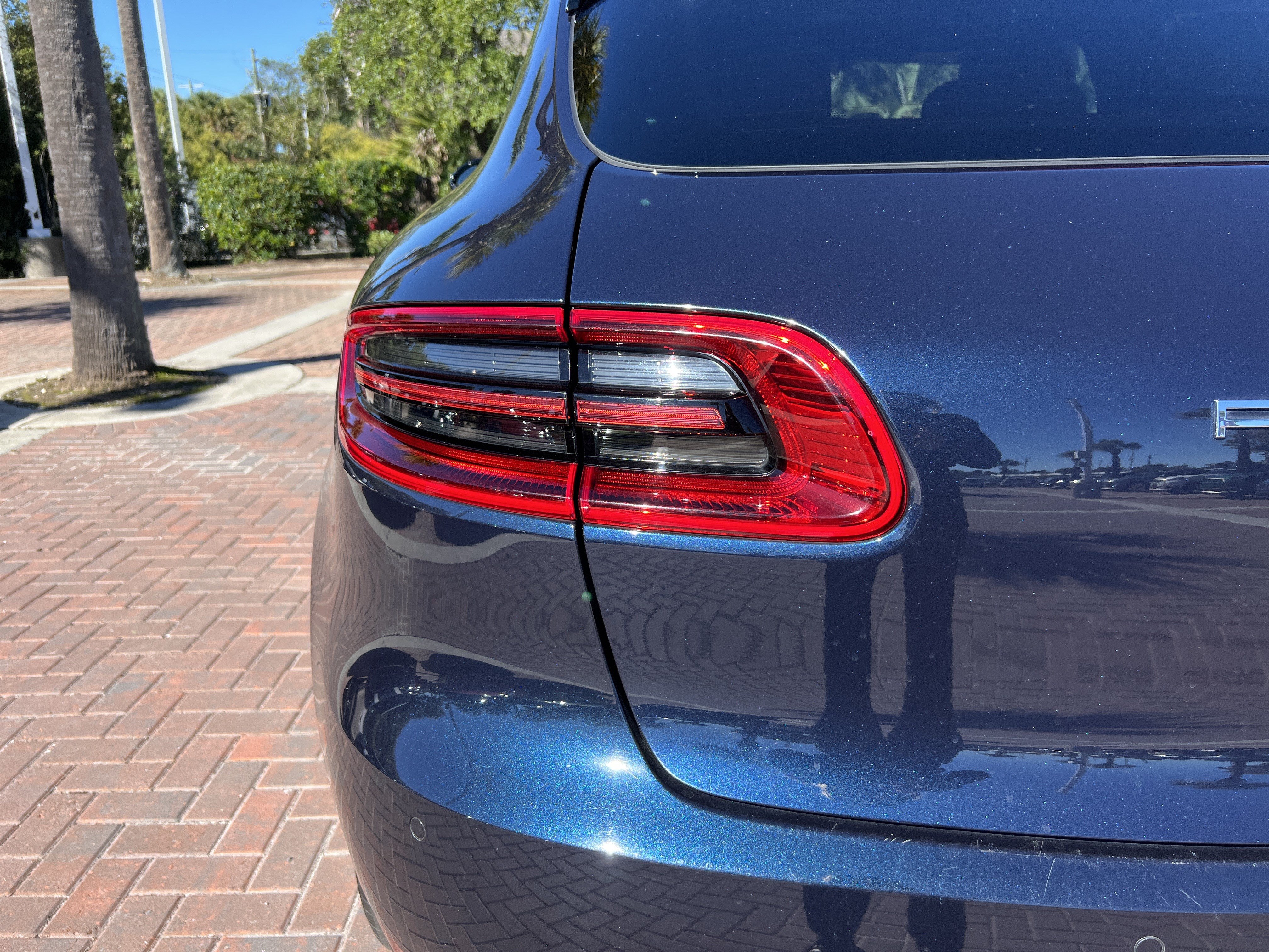 Used 2017 Porsche Macan S AWD/4WD image 40