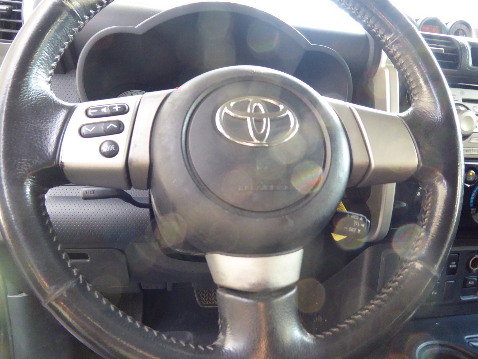 Used 2007 Toyota FJ Cruiser 4WD w/ Upgrade Pkg 2 image 11