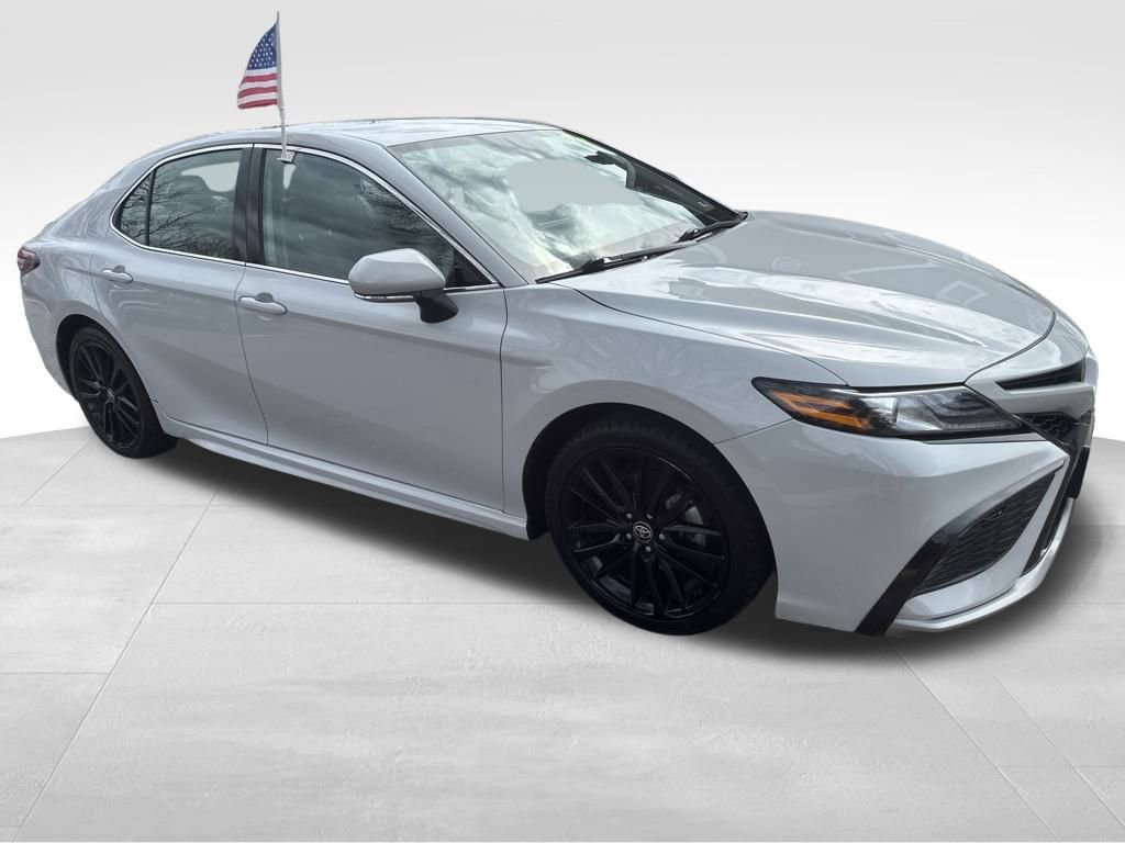 Used 2024 Toyota Camry XSE image 30