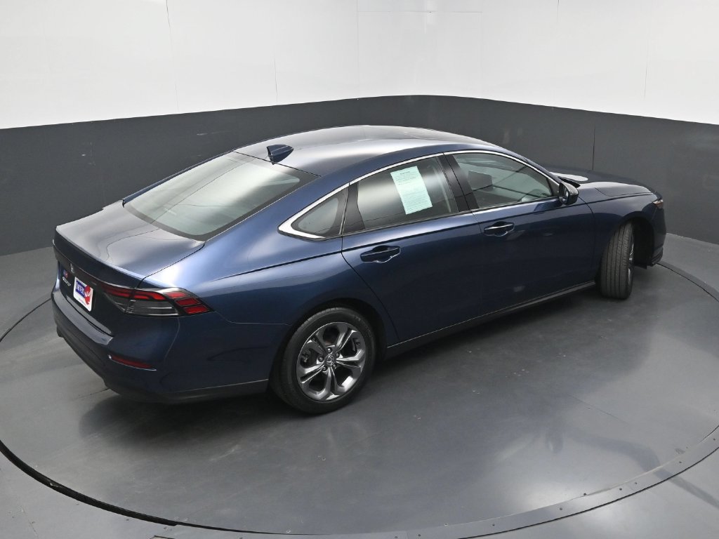 Used 2023 Honda Accord EX image 31