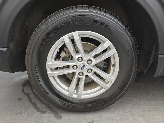 Used 2023 Ford Explorer XLT w/ Equipment Group 202A image 17