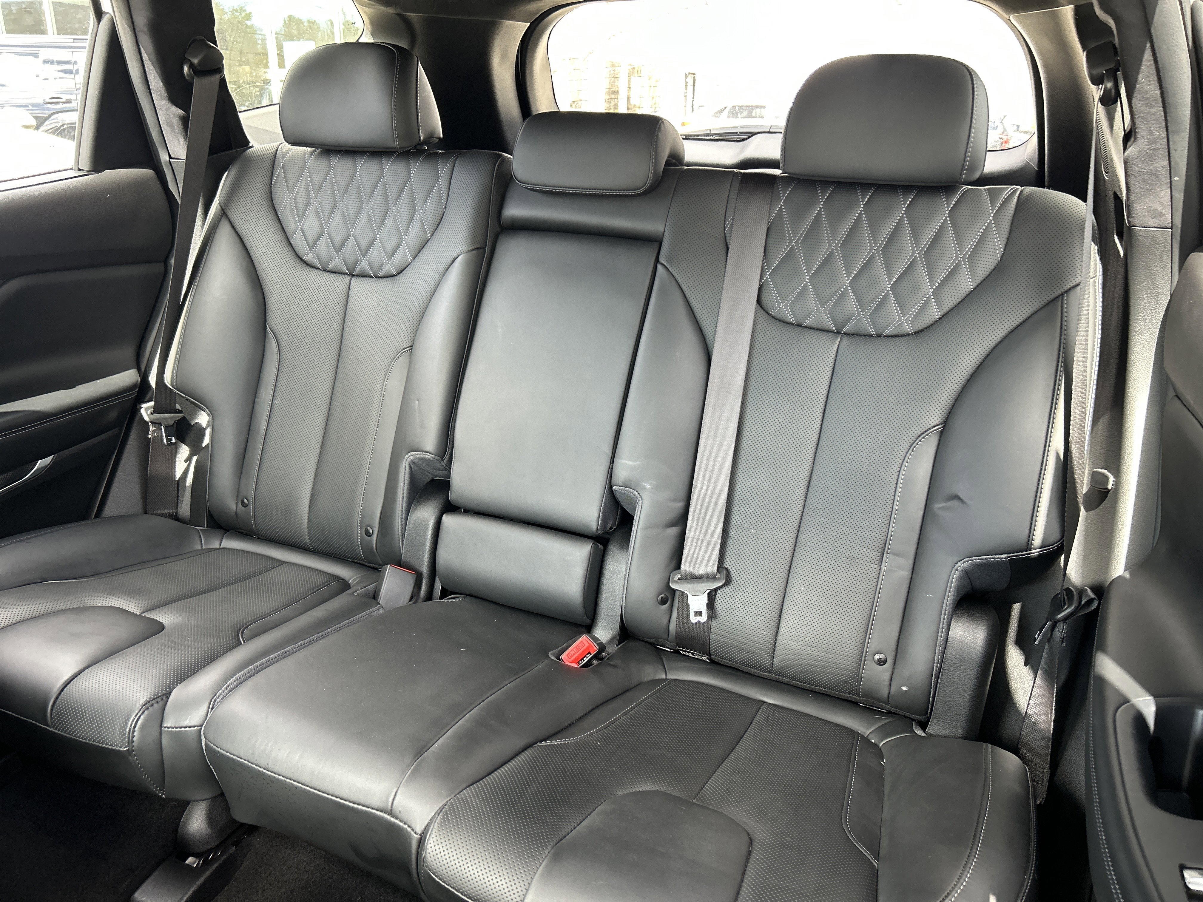 Used 2023 Hyundai Santa Fe Calligraphy w/ Cargo Package image 16