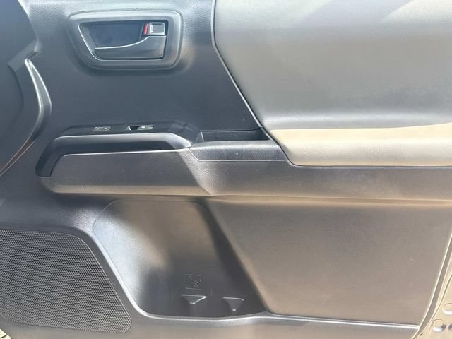 Used 2023 Toyota Tacoma SR AWD/4WD image 18