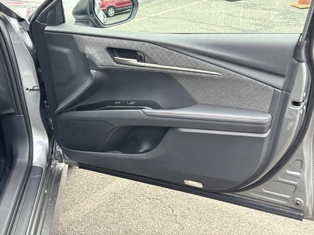 Used 2026 Toyota Camry XLE w/ Premium Plus Package FWD image 8