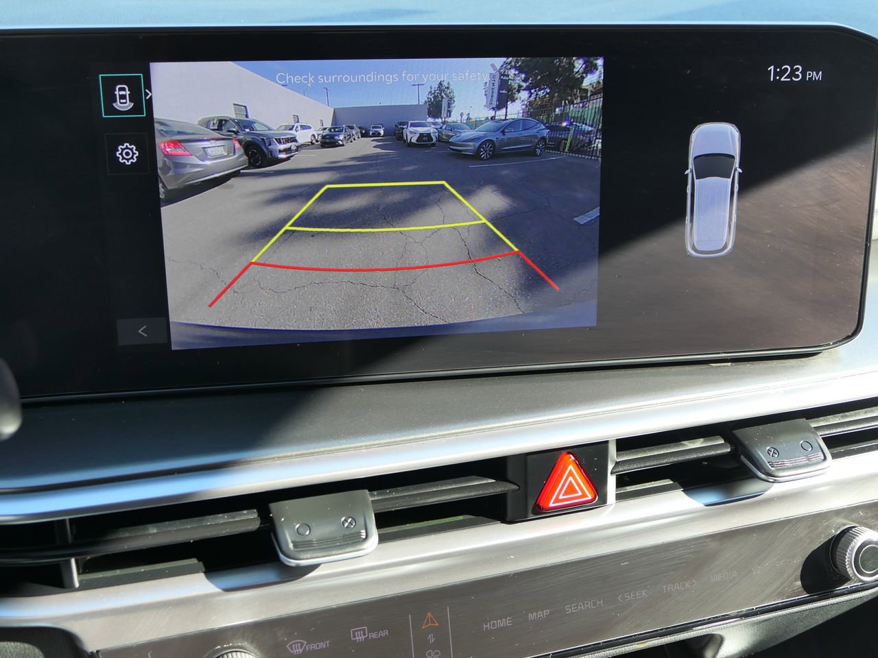 Used 2025 Kia Sorento EX w/ EX Panoramic Sunroof Package image 19