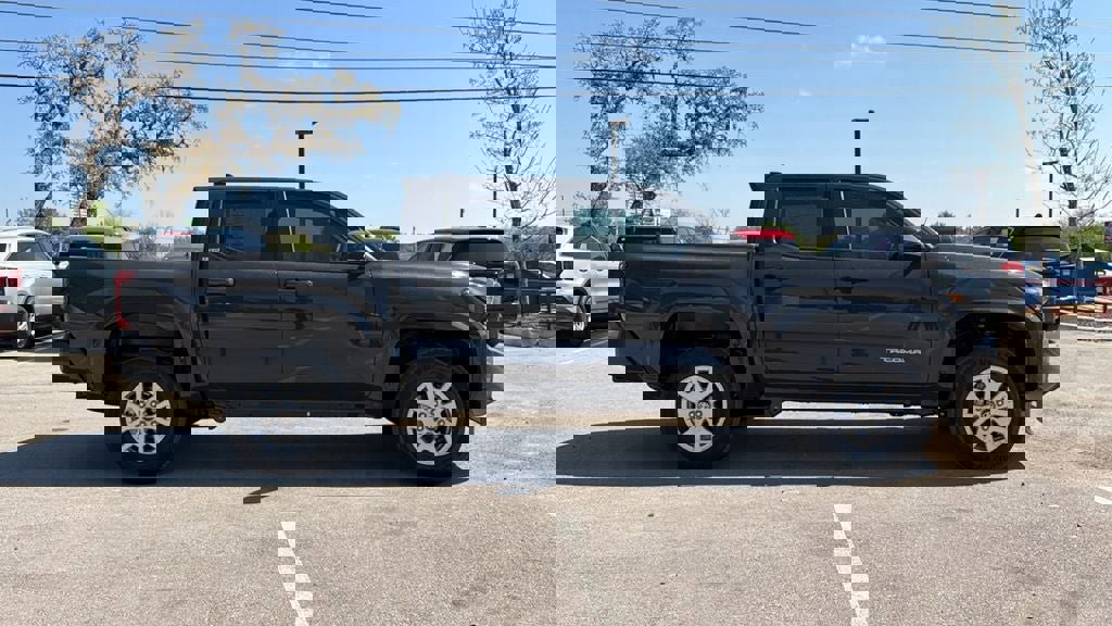 New 2026 Toyota Tacoma SR5 image 4