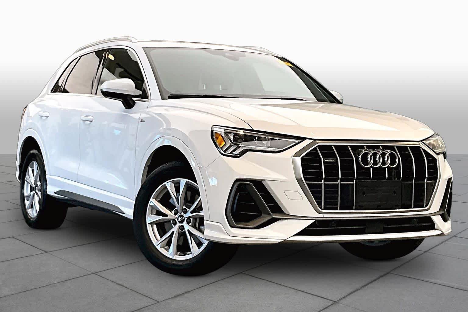 Used 2023 Audi Q3 2.0T Premium w/ Convenience Package AWD/4WD image 3