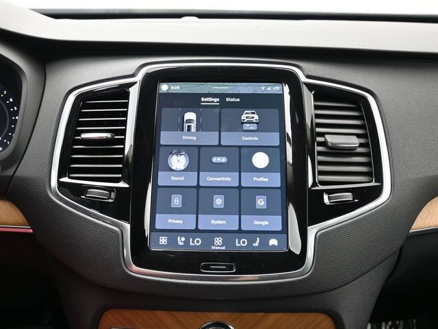 Used 2024 Volvo XC90 B5 Plus image 15