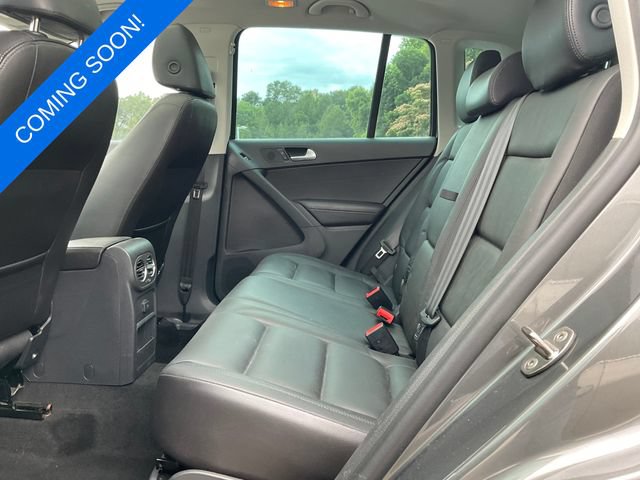 Used 2017 Volkswagen Tiguan Sport FWD image 5