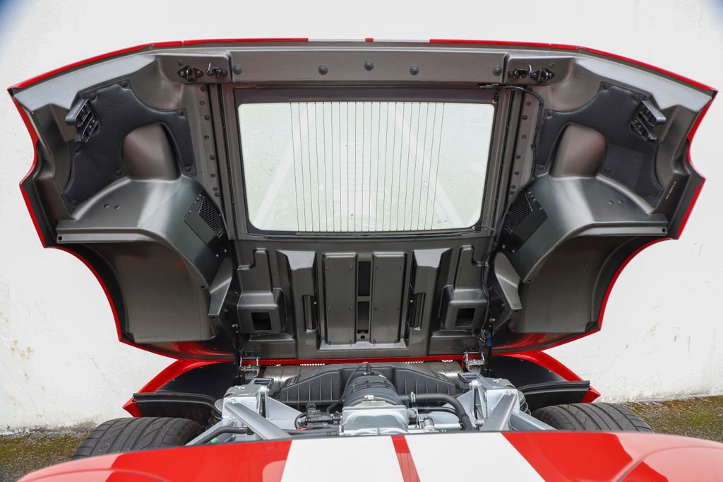 Used 2006 Ford GT RWD image 46