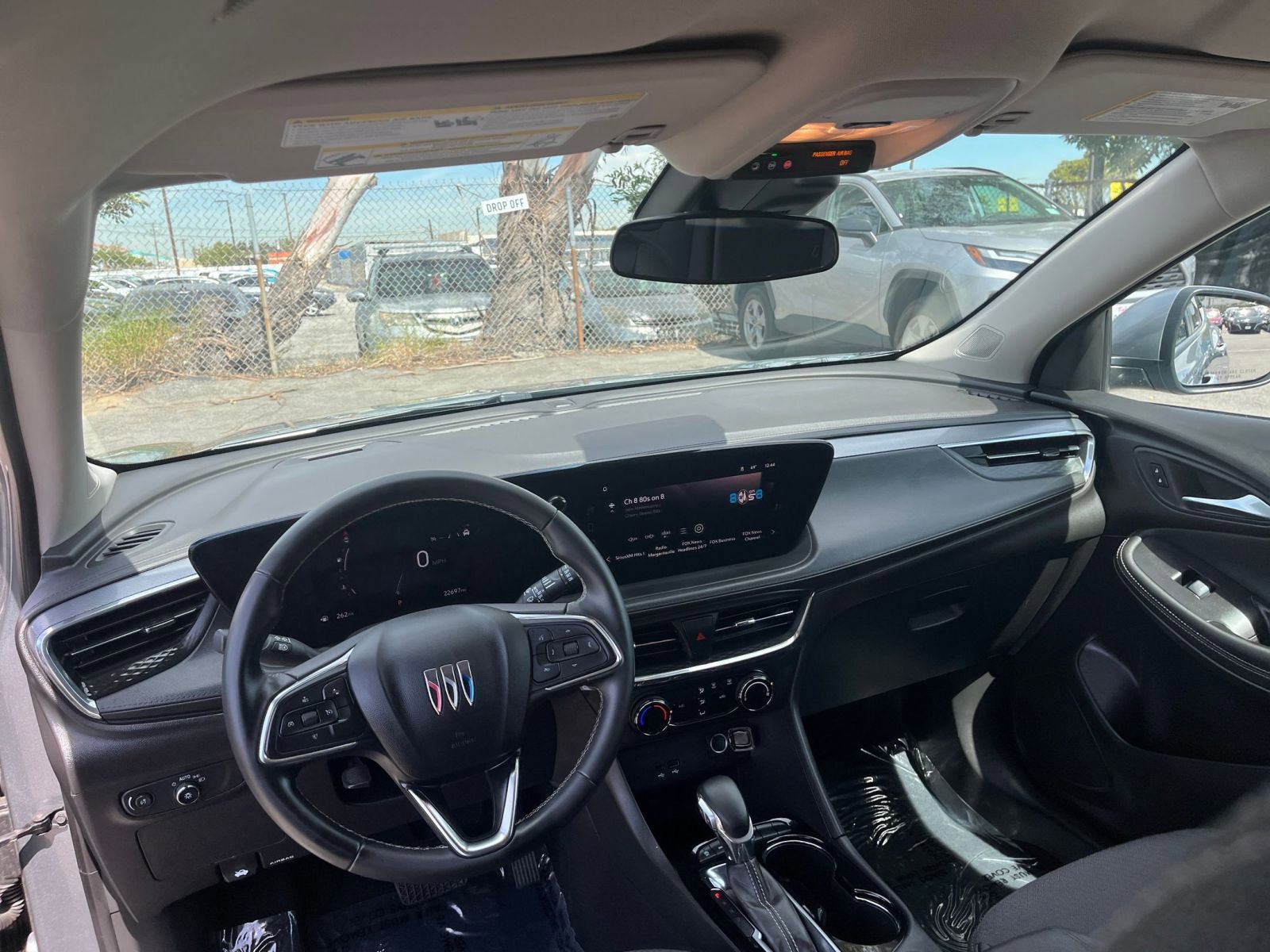 Used 2025 Buick Encore GX Preferred image 34