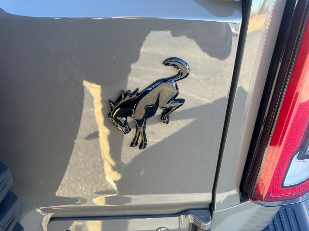 New 2025 Ford Bronco Badlands image 17