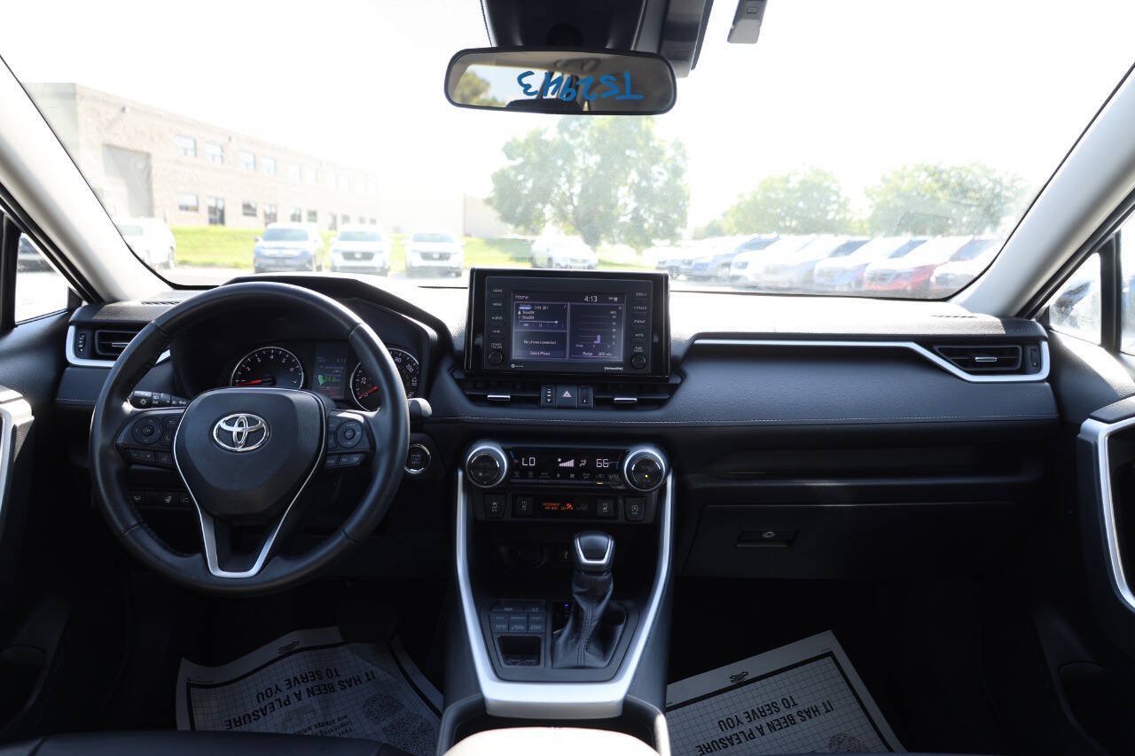 Used 2022 Toyota RAV4 XLE Premium AWD/4WD image 14