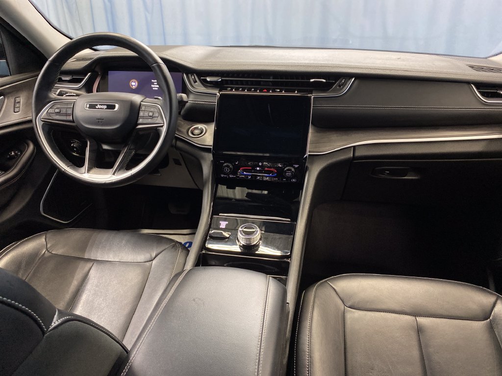Certified 2021 Jeep Grand Cherokee L Limited AWD/4WD image 37