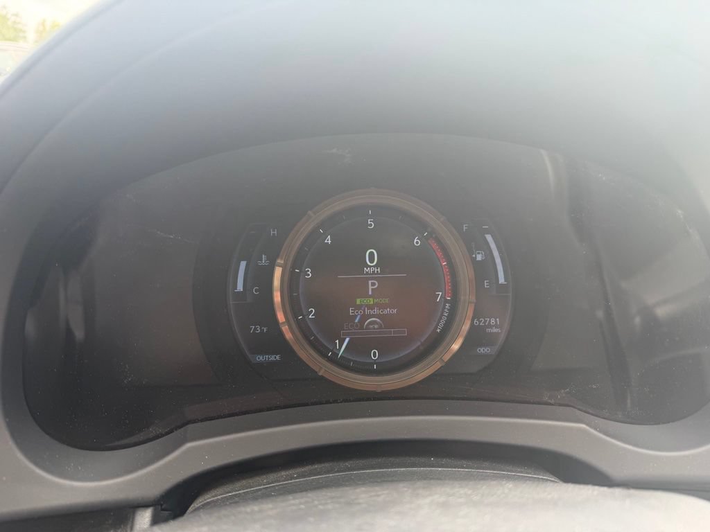 Used 2016 Lexus RC 200t RWD image 7