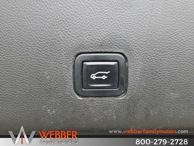 Used 2021 Chevrolet Traverse Premier image 13