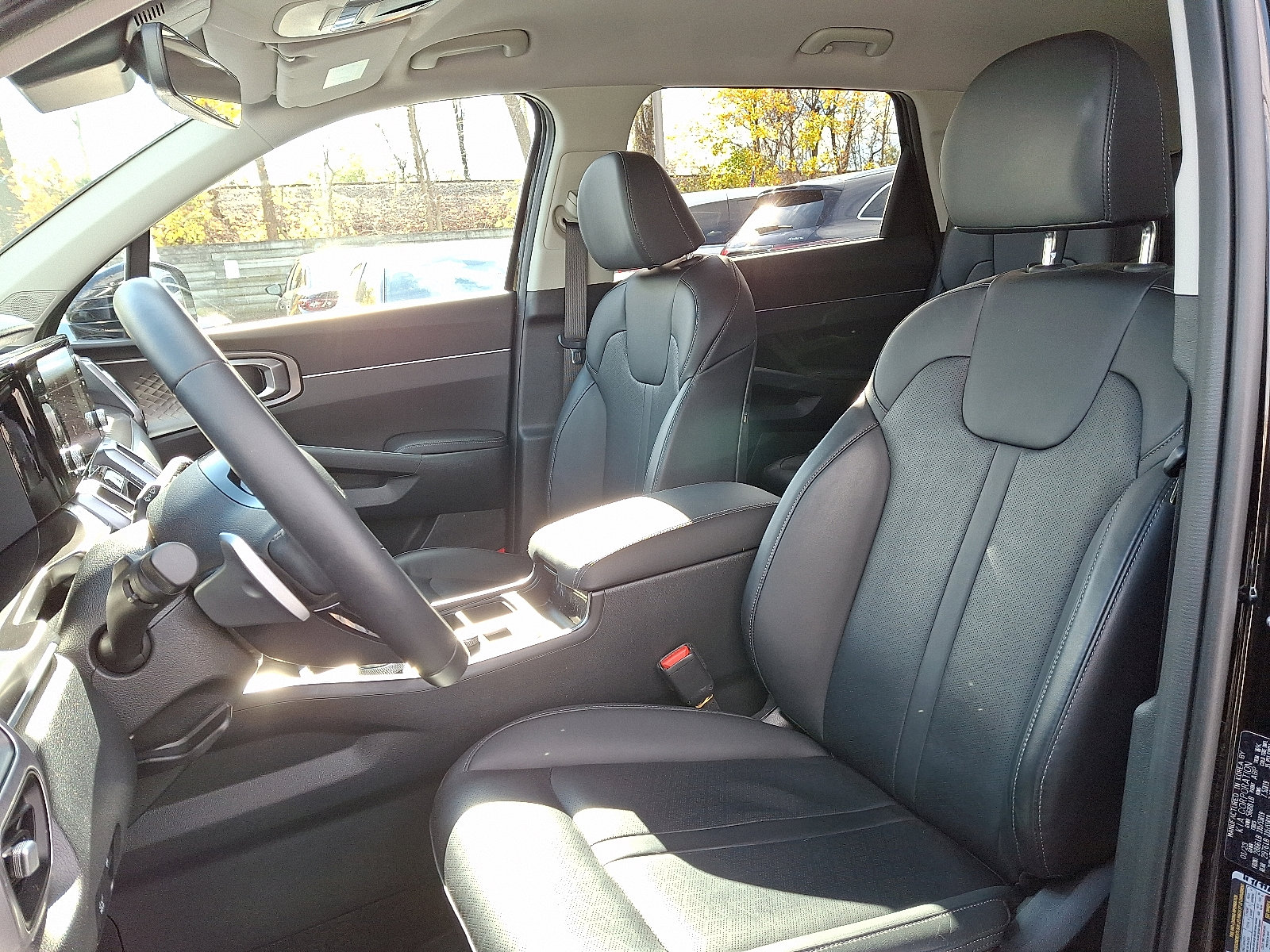 Certified 2023 Kia Sorento EX image 11