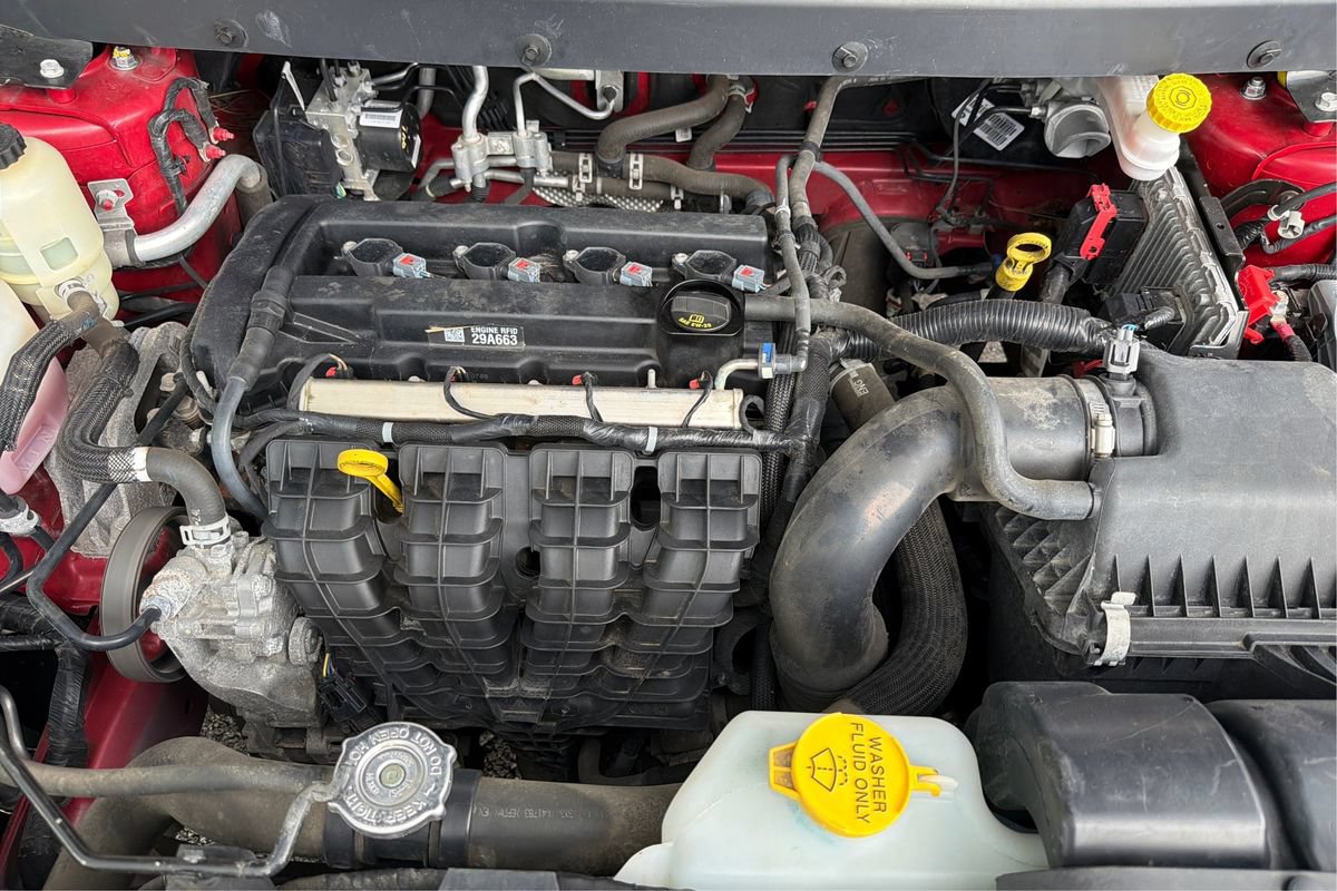 Used 2020 Dodge Journey SE w/ SE Popular Equipment Group FWD image 22