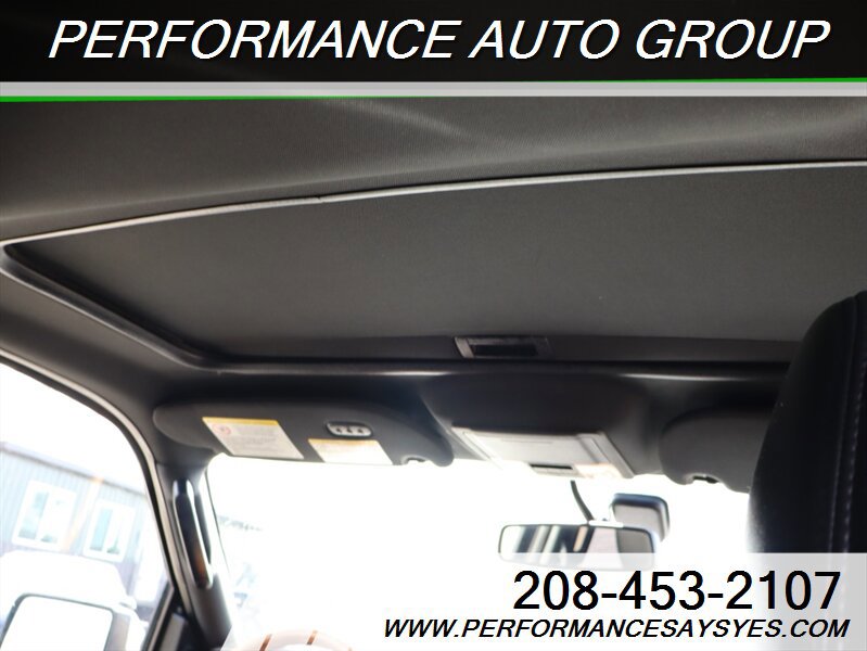Used 2016 Lincoln Navigator Select image 15