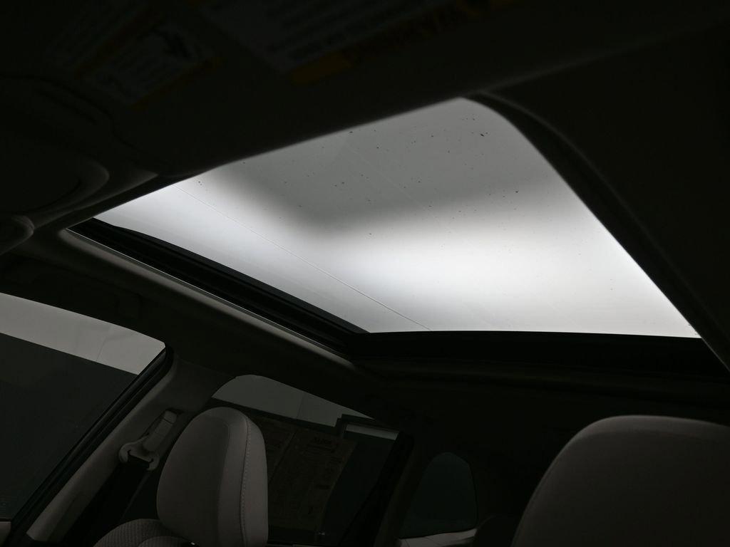 Used 2024 Subaru Forester Premium image 28