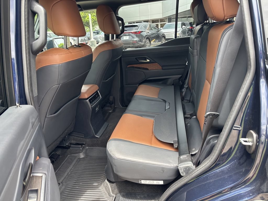 Certified 2025 Lexus GX 550 w/ Accessory Package (2T) AWD/4WD image 22